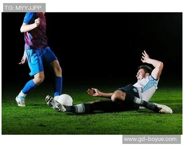 足球明星遭遇枪击事件引发全球关注与讨论